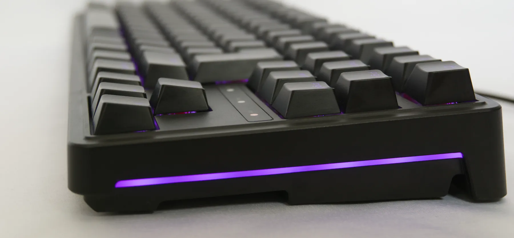 Keychron C3 Pro 8K RGB JIS 赤軸 レビュー。Keychorn エントリー